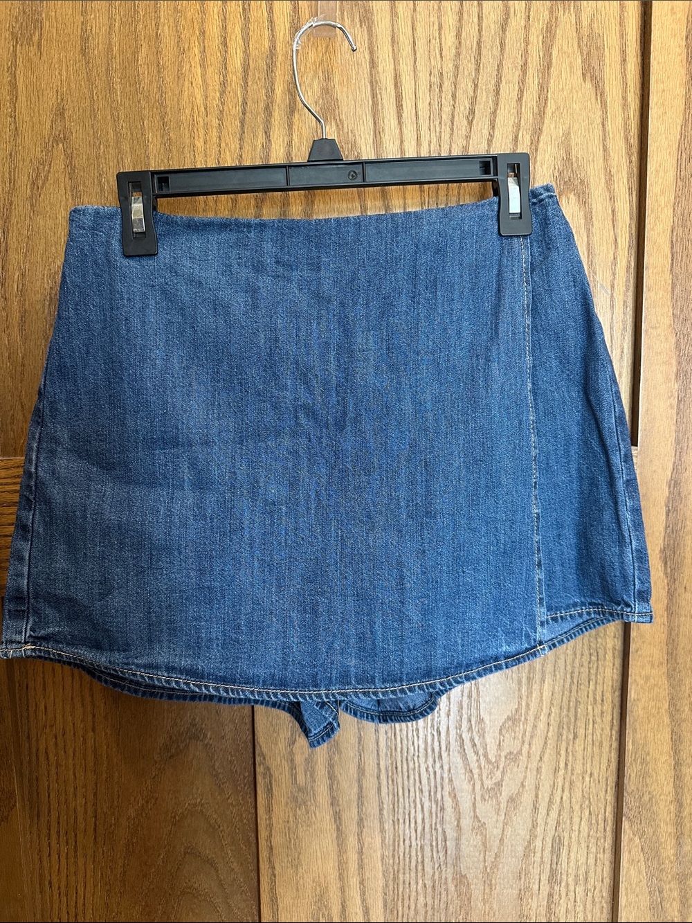 Old navy denim skort. SZ S